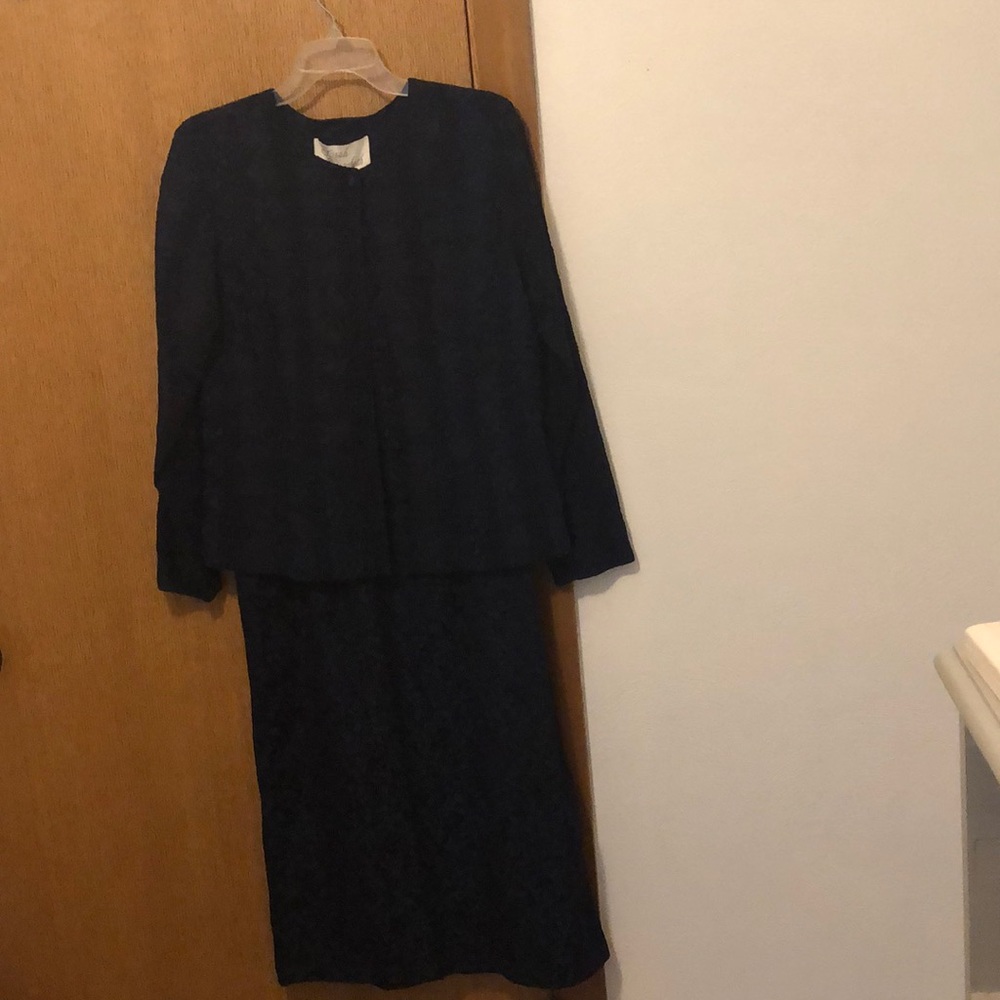 Sarah Elizabeth formal 2 piece formal jacket, skirt, size 8